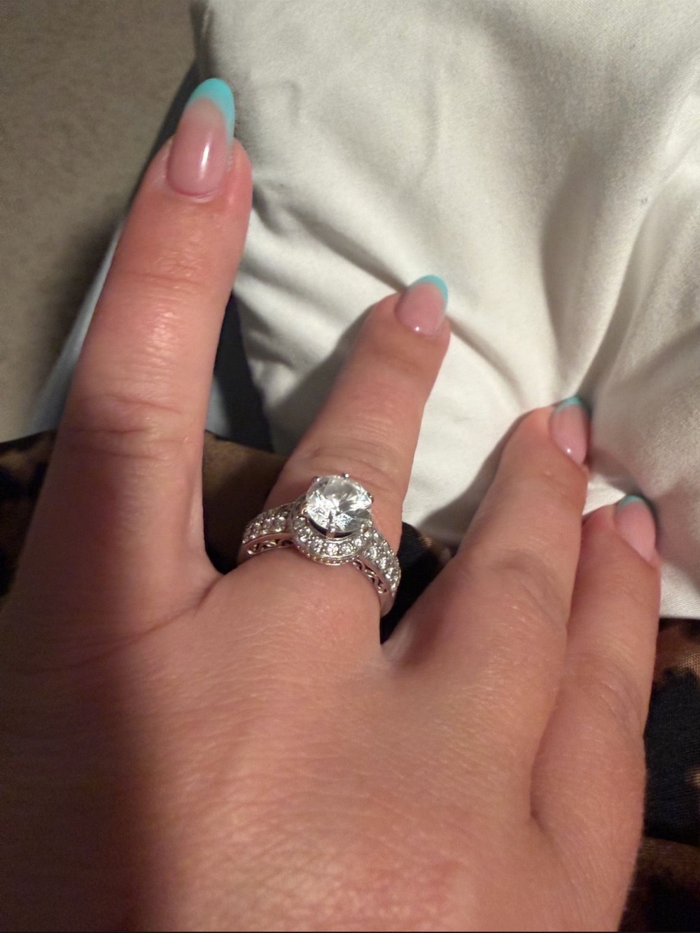 Diamond Halo Engagement Ring Set in White gold